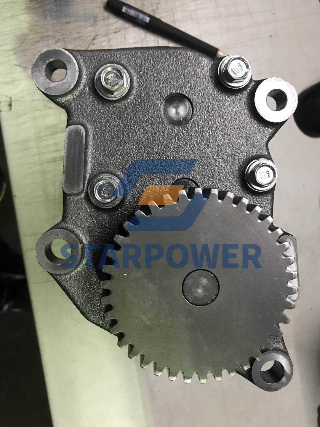 6240-51-1100 МАСЛЯНЫЙ НАСОС KOMATSU В СБОРЕ