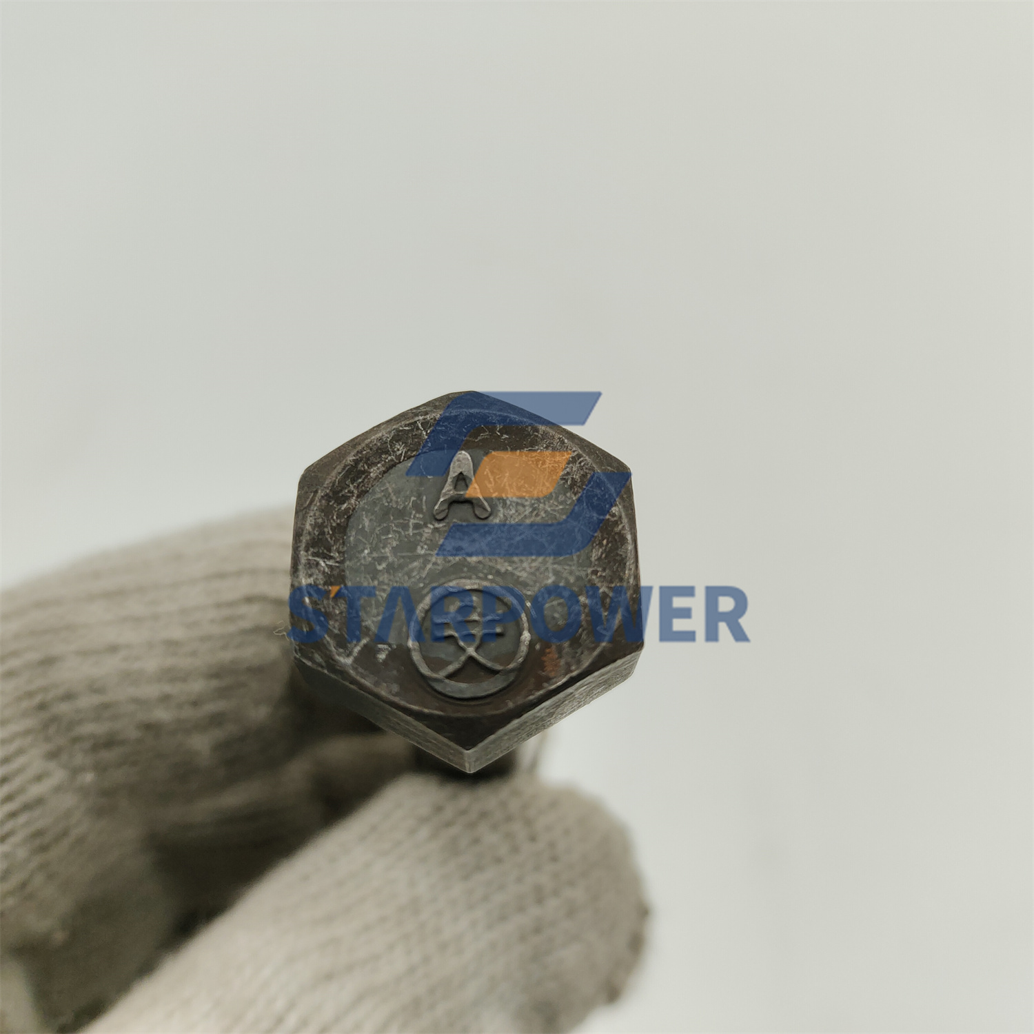 569-20-61810 БОЛТ Komatsu