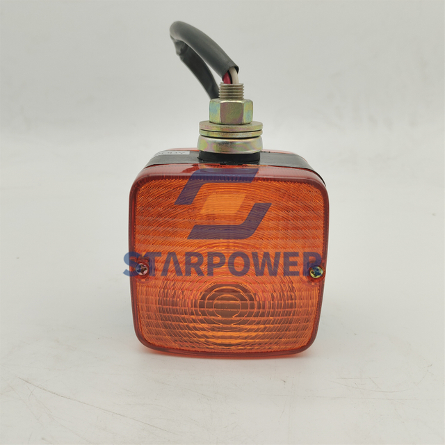 23B-06-42460 ФОНАРЬ Komatsu В СБОРЕ