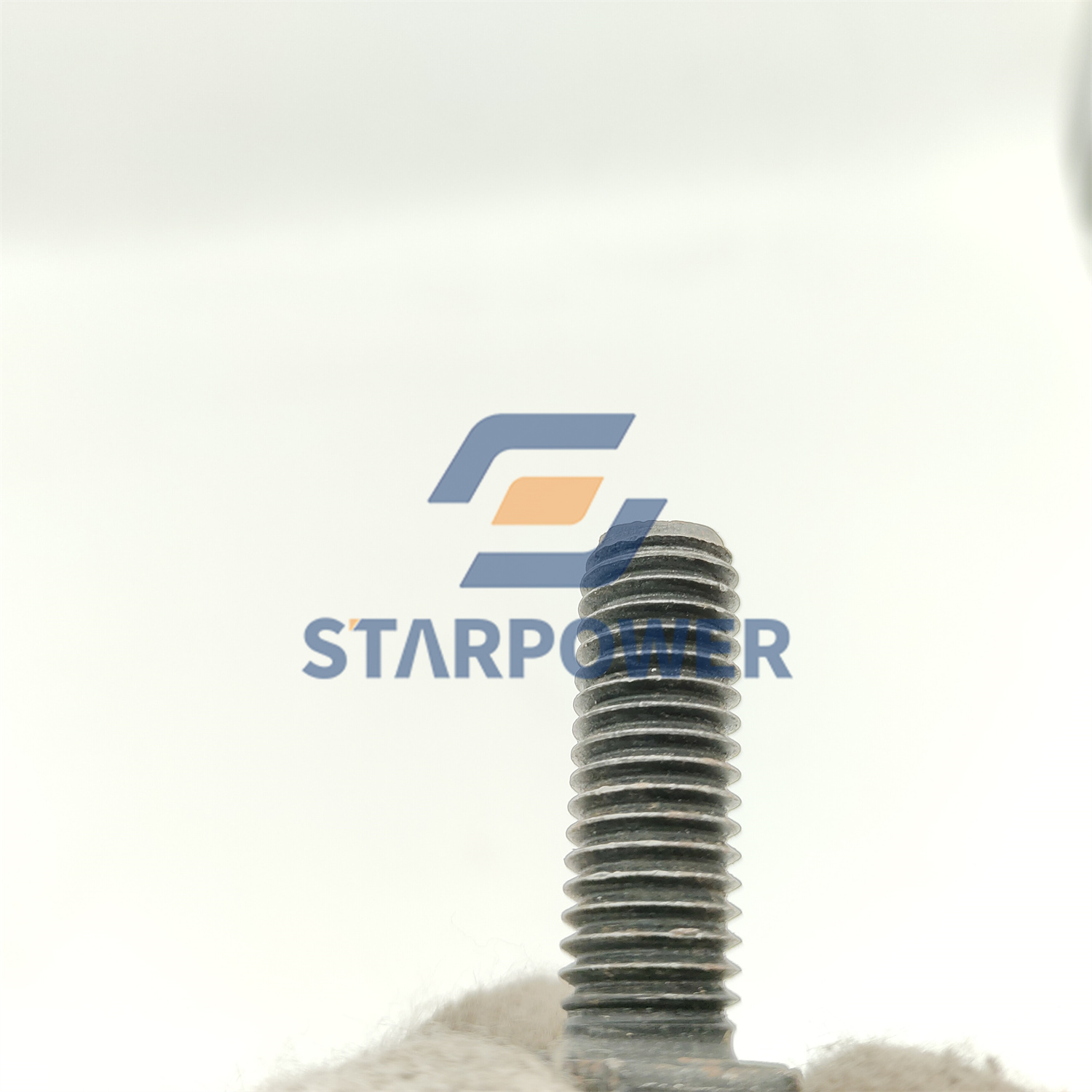 01010-81030 БОЛТ Komatsu